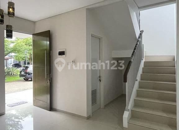 rumah siap huni renovasi full sektor 9 discovery Bintaro