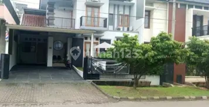 Dijual Cepat Rumah 2 Lantai Di Kemang Pratama