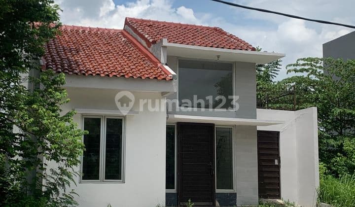 Dijual Rumah di Taman Simprug Lippo Cikarang
