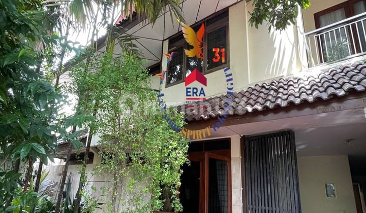Rumah 2 Lantai di Pondok Indah Jalan Lebar
