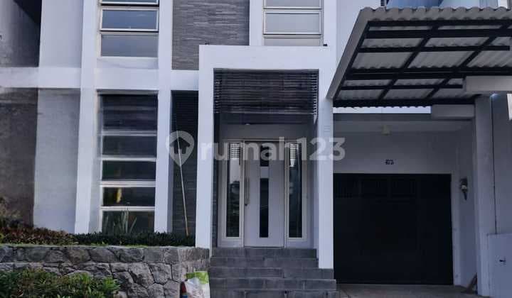 Rumah 2 Lantai Bagus Semi Furnished di Citraland Royal Park