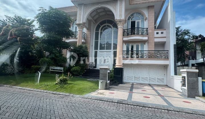 Rumah 2 Lantai Semi Furnish di Pakuwon Indah Villa Bukit Regency