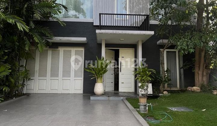 Rumah 2 Lantai Bagus SHM di Citraland Emerald Mansion
