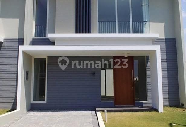 2-Story Semi-Furnished House in Citraland Northwest, Main Road