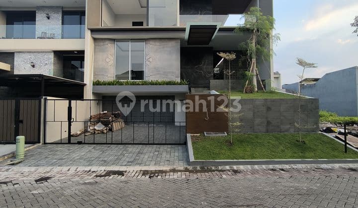 Rumah 3 Lantai Baru Minimalis HGB di Citraland