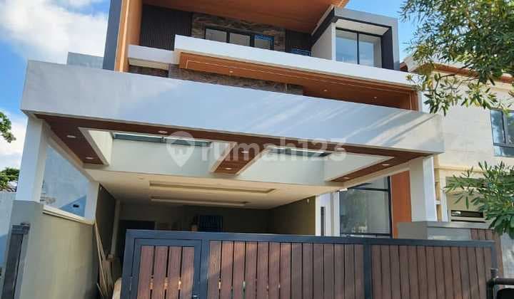 Rumah 3 Lantai Baru Minimalis Semi Furnish SHM di Citraland