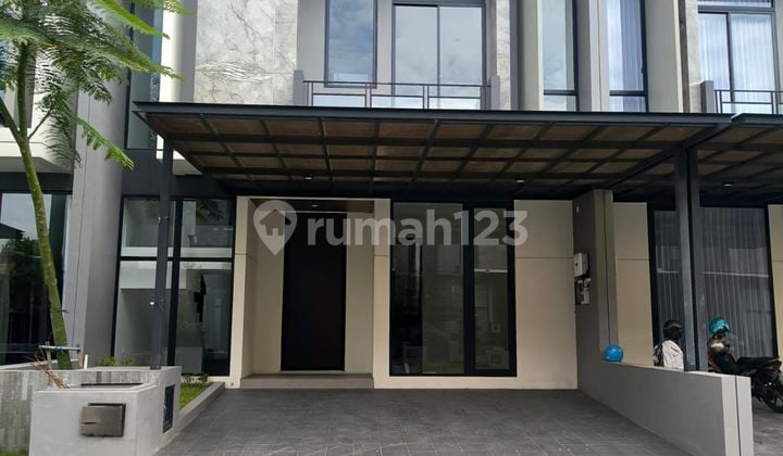 New 2-Story Minimalist House in Citraland District 9 New 2-Story Minimalist House in Citraland District 9