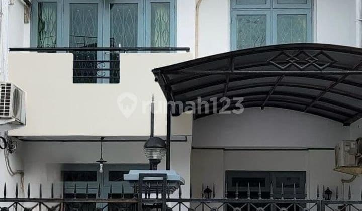 Rumah Daan Mogot Baru, 6x15, 2,5 lt, utara, SHM, semi furnish