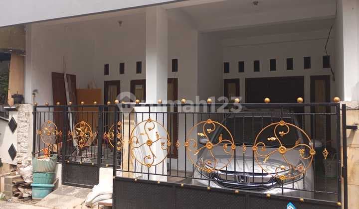 Rumah di Jatiwarna Bekasi, 2 Lt, SHM, Dekat Akses Tol Jorr