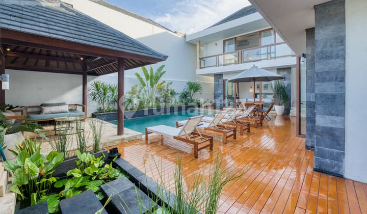 Yearly Rental - Modern 4-Bedroom Villa Next To Montessori School, Canggu, Bali