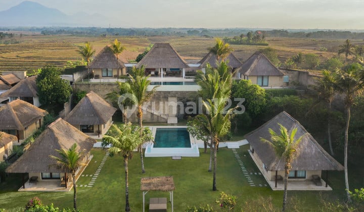 Freehold - A Rare Absolute Beachfront Luxury Estate On Bali's West Coast, Tabanan, Bali