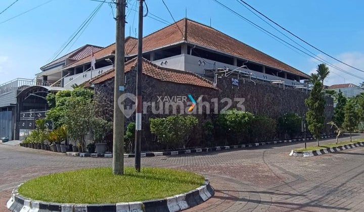 Rumah Mewah Terawat Posisi Hook di Lawang View, Lawang Malang
