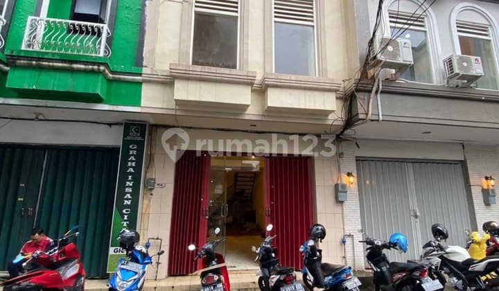 Ruko 2 Lantai Strategis di Kawasan Bisnis Jl. Soekarno Hatta ( Suhat ) - Kota Malang