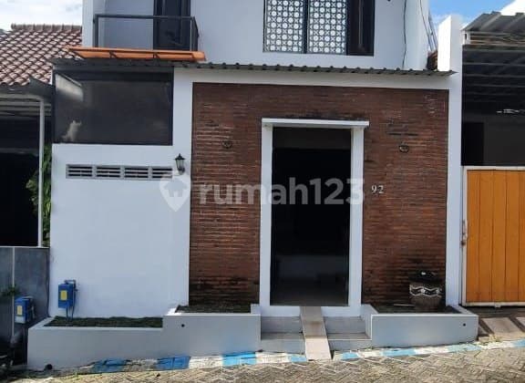 Rumah 2 Lantai Siap Huni di Pandanwangi, Kec. Blimbing, Kota Malang