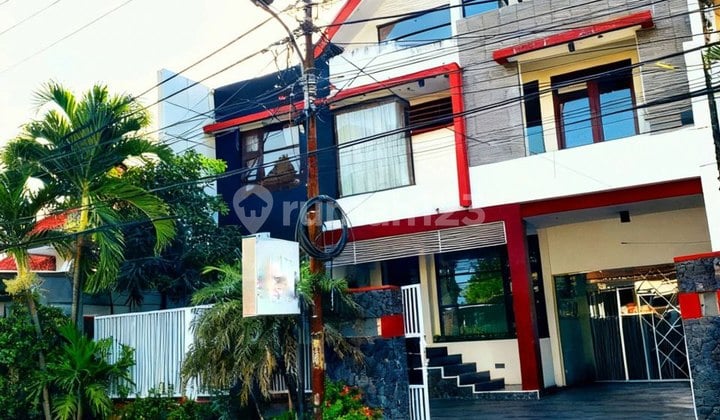 Rumah Mewah Daerah Bunga Bunga Lowokwaru Malang