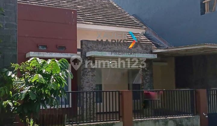 Rumah di Permata Jingga Malang