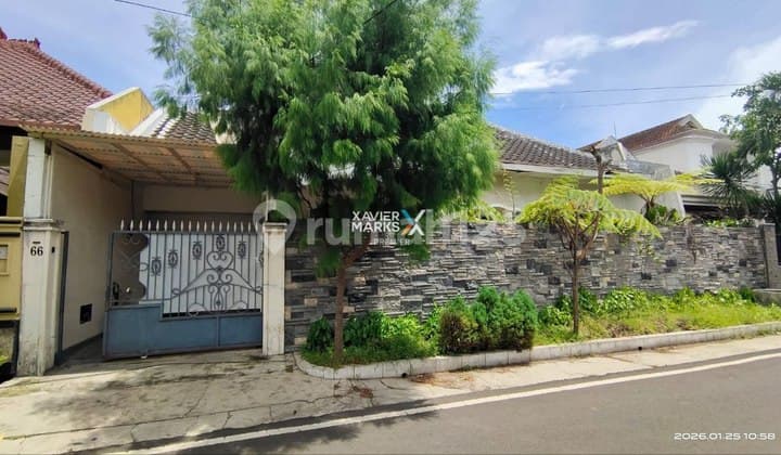 Rumah Terawat di Daerah Jalan Bunga-Bunga, Kota Malang