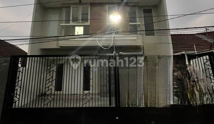Rumah Baru 2lt SHM Sutorejo Surabaya Timur MH 80