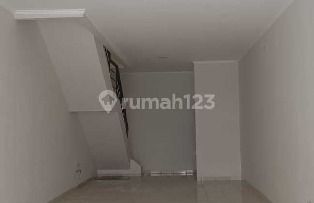 Ruko Thematic Paramount Serpong Siap Pakai