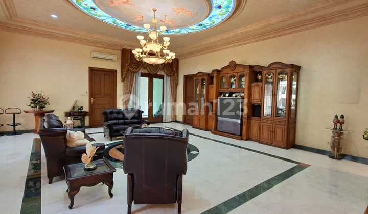 Rumah Mewah Full Furnished di Kedoya Garden