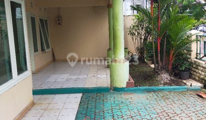 Jual Cepat Rumah Lama Bonus IMB Guesthouse Ciateul Bandung