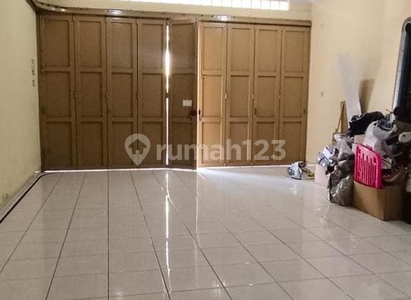 For Rent: Shop House in Taman Kopo Indah 2, South Bandung