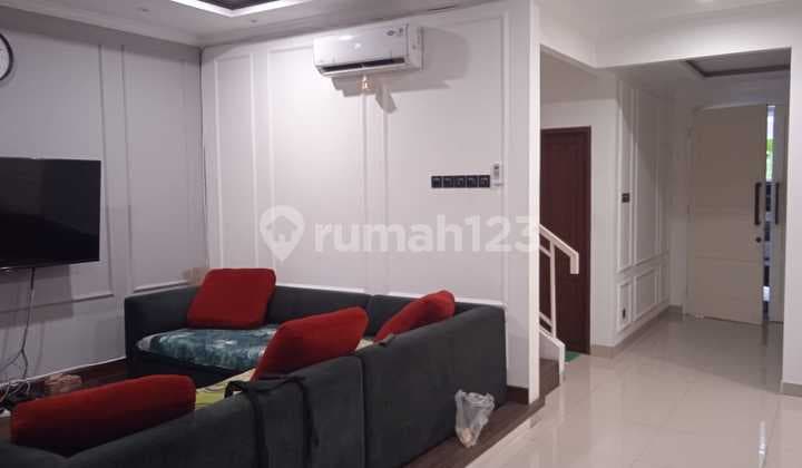 Rumah 2 lantai di Navara Modernland. SHM dan siap huni