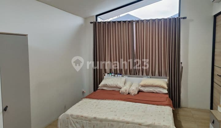 Rumah 2 Lantai Bagus Semi Furnished di Lippo Karawaci, Tangerang