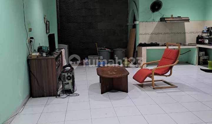 Rumah 1,5 Lantai di Modernland, Tangerang