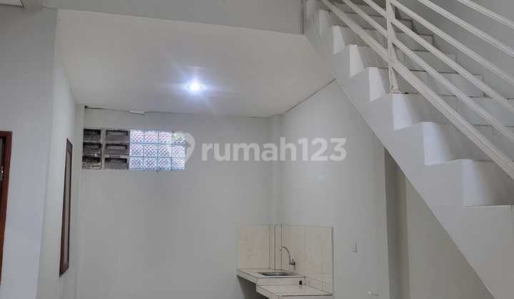 Rumah 1,5 Lantai Di Tropicana Residence, Cikokol Tangerang Kota
