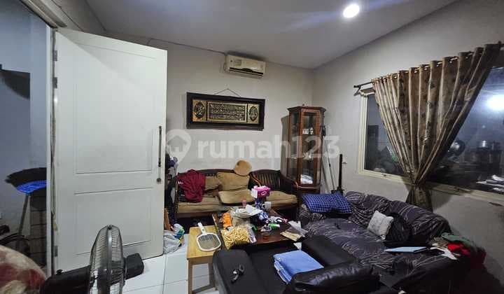 Tidy ready-to-occupy house for sale in Sevilla cluster, BSD.