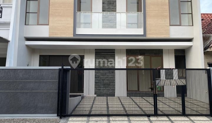 Rumah Citraland International Village Surabaya