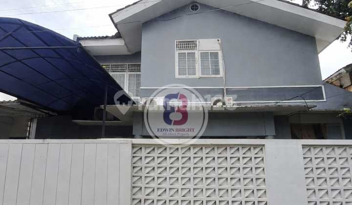Disewakan Rumah di Bintaro Jaya Sektor 9 Semi Furnished