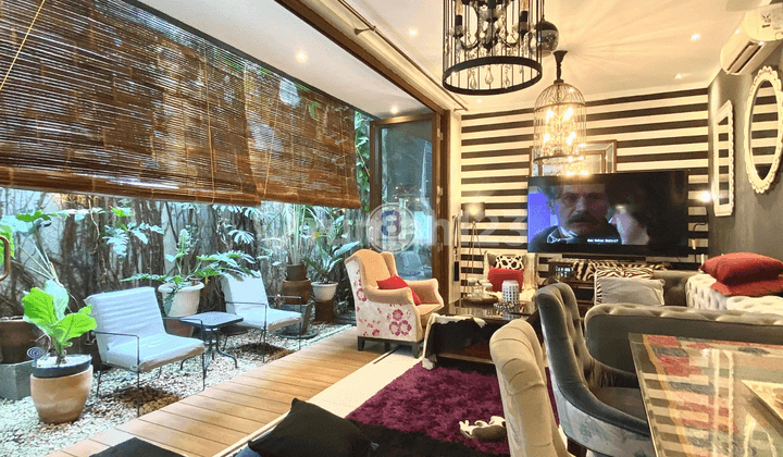 Rumah Dijual di Discovery Bintaro Jaya Sektor 9 Rapi Siap Huni