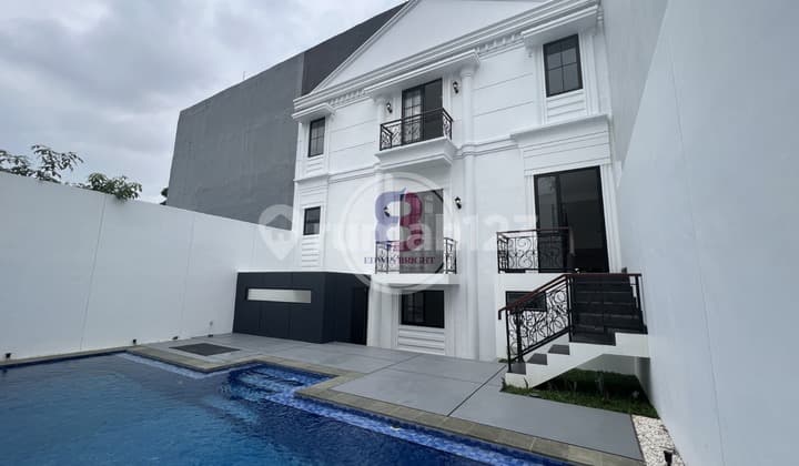Rumah American Classic di Bintaro Jaya Sektor 7 dengan Privat Pool