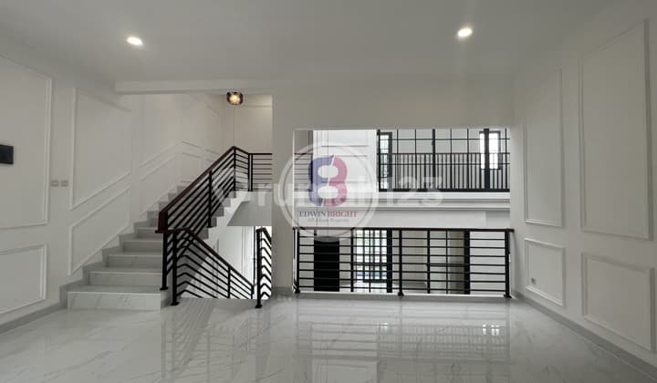 Rumah American Classic Lokasi Strategis -Bintaro Jaya Sektor 7