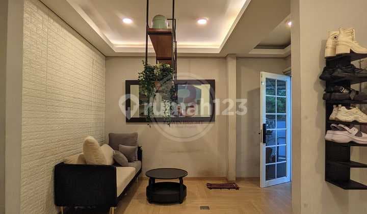Rumah Dalam Cluster Dekat Pintu Tol Parigi di Bintaro Sektor 9