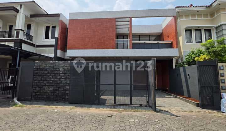 New Fresh House for Sale in Tlaga Bodas Cluster