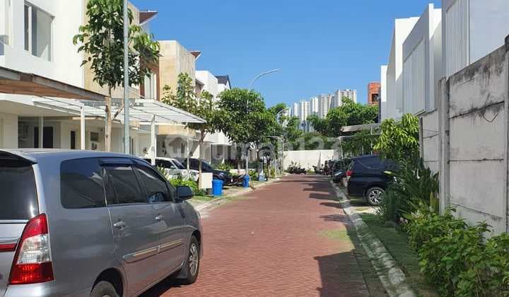 RUMAH KOSONGAN DIAN ISTANA SURABAYA, LOKASI STRATEGIS, NEGO TIPISS