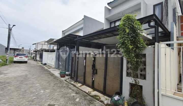 Rumah Gunung Anyar Rungkut Surabaya 2 Lantai Sangat Strategis