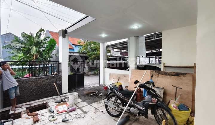 Sale Only Medokan Ayu House East Sby Row Road 2 Cars