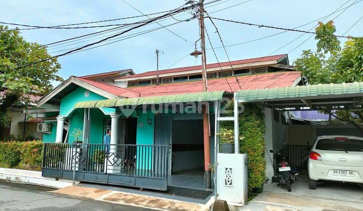 Rumah 2 Lantai Kota Pontianak di Pal 5