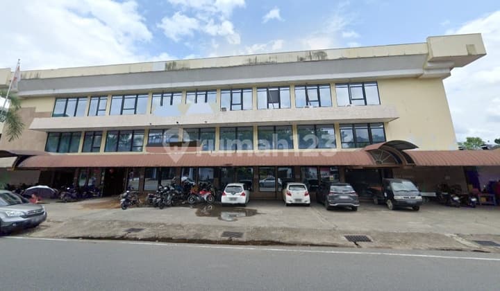 Hotel 3 Lantai Kota Pontianak Posisi Hook Jl. Soeprapto