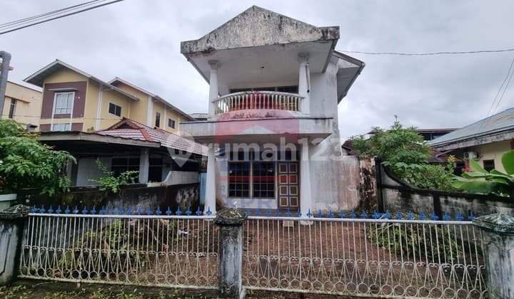 Single House with Strategic Location and Easy Access in Ayani 1