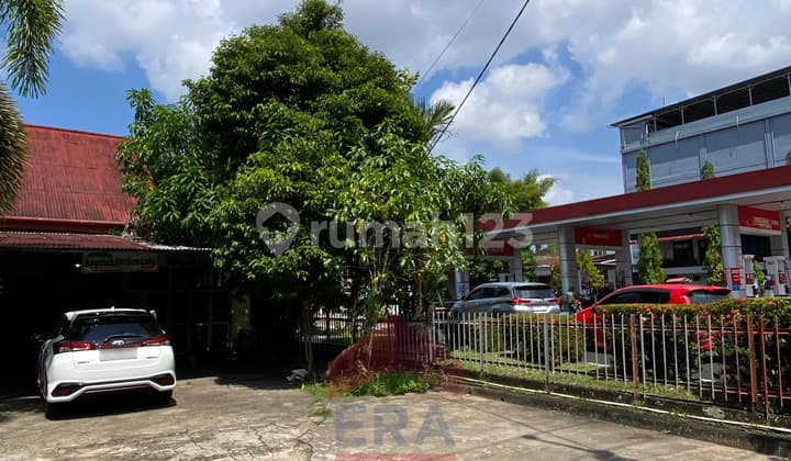 Ideal Land + Building Location on Kha Dahlan Roadside, Pontianak City.