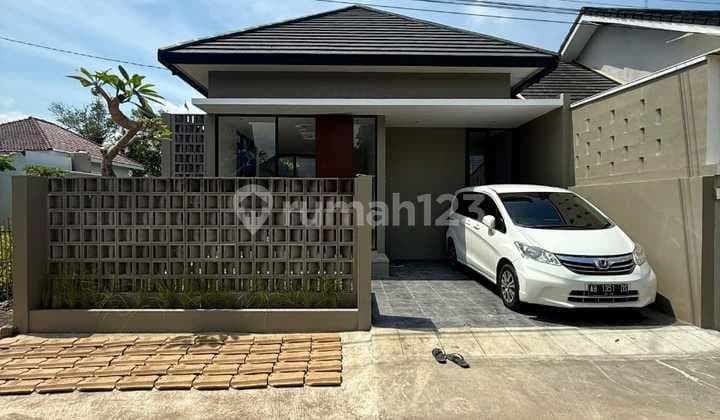 Rumah Baru Modern Di Godean Dekat Rs At Turots