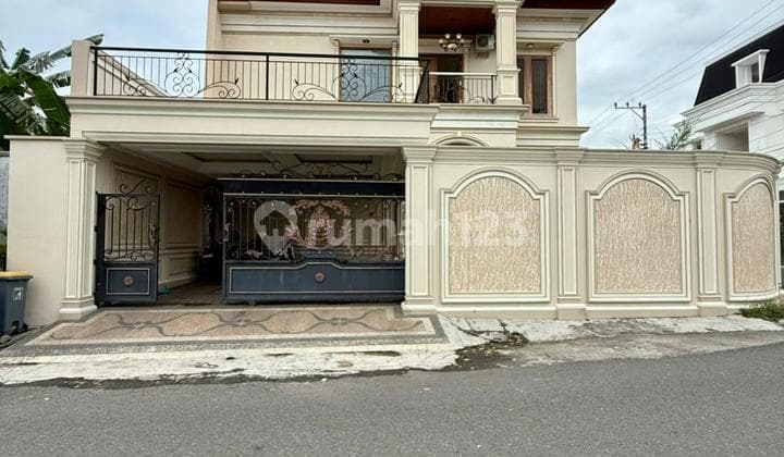 Luxury House in the Heart of Yogyakarta Near Tugu Jogja and Malioboro
