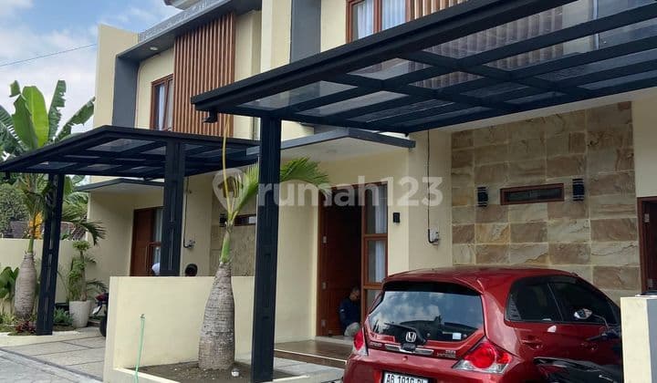 Luxury House Inside a Cluster in the Premium Location of Purwomartani Sleman