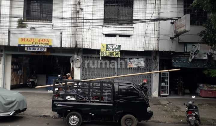 For Rent: Commercial Shop in City Center, Mairoad, Jamika Street, Bandung.
