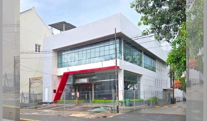 For Sale Ex Showroom Building, Interest Negotiable Until Deal Office Space.